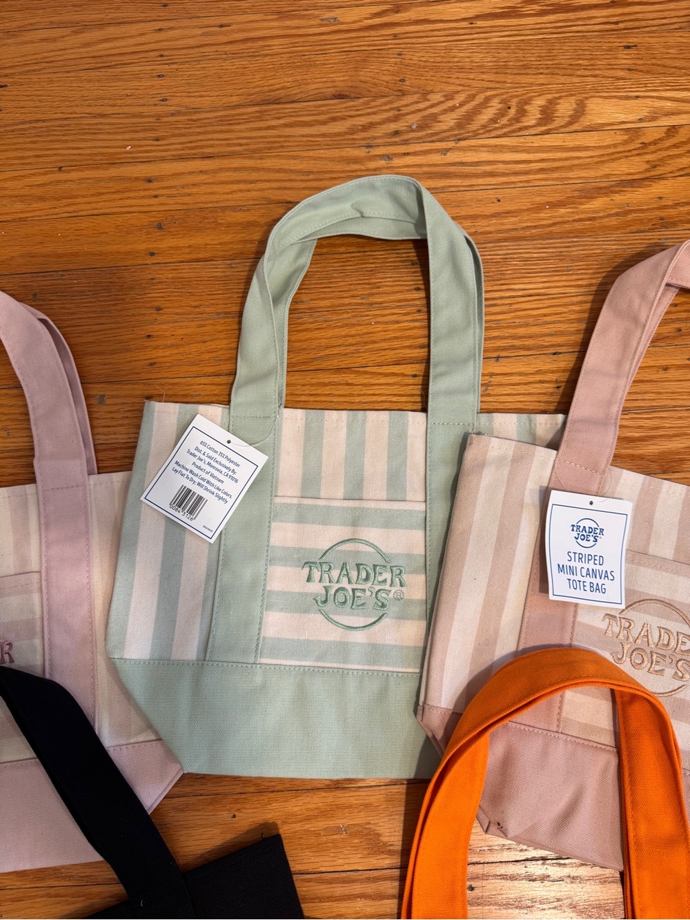 Trader Joe’s mini Tote Bags - set of 5 Orange, Black, Pink, Green, Cream - Picture 3 of 6